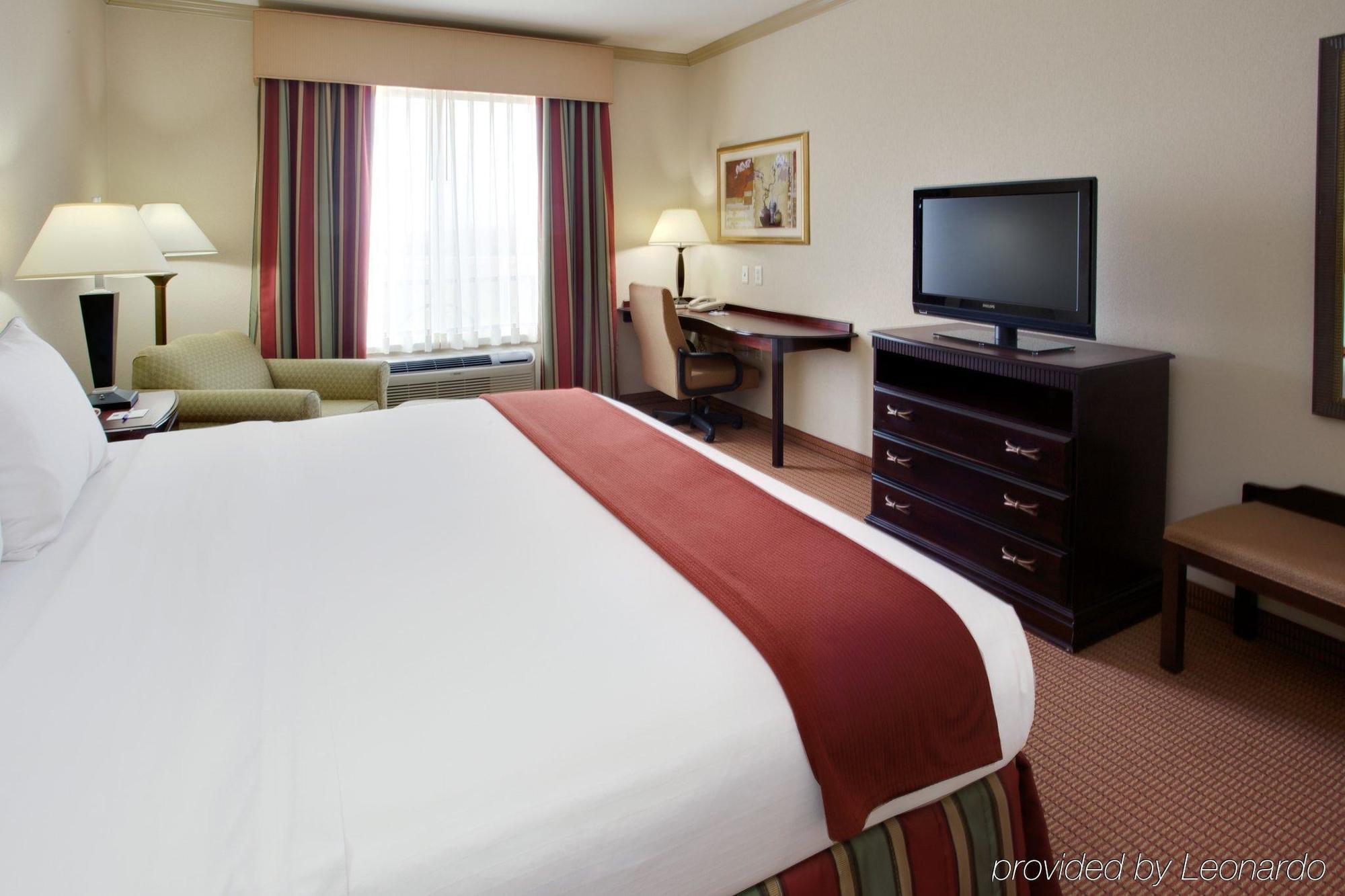 Holiday Inn Express & Suites Wharton By Ihg Værelse billede