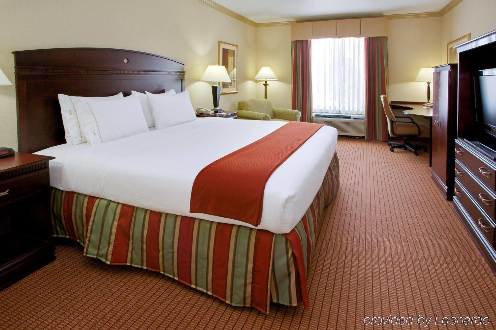 Holiday Inn Express & Suites Wharton By Ihg Eksteriør billede